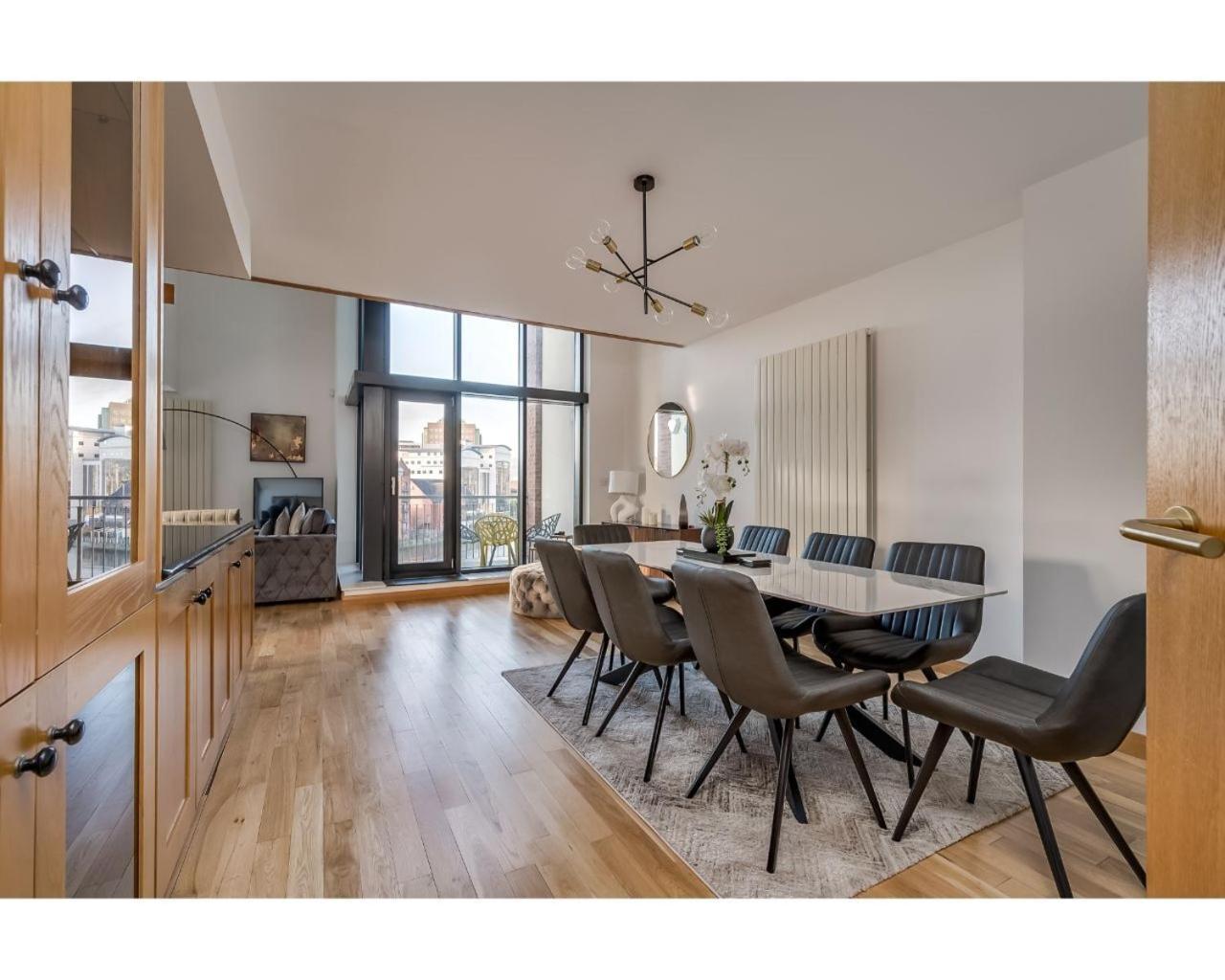 Pottinger's Quay Apartment *