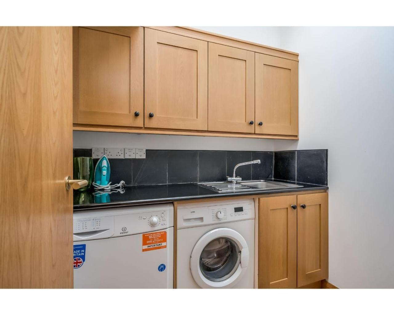 Pottinger's Quay Apartment *